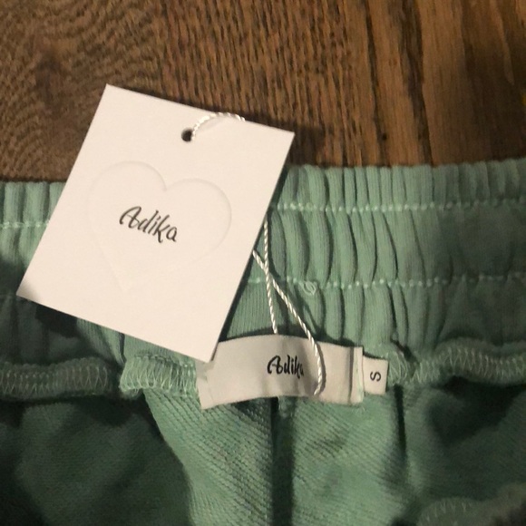 Small sweat shorts - Picture 1 of 3